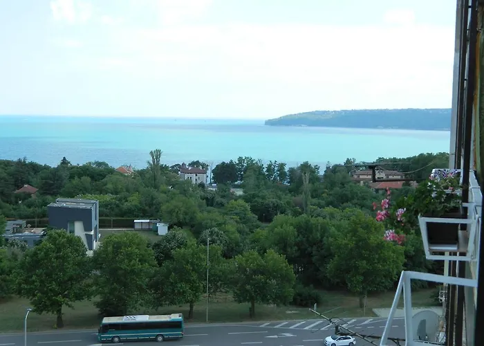 Апартаменты Happy Vacation 2