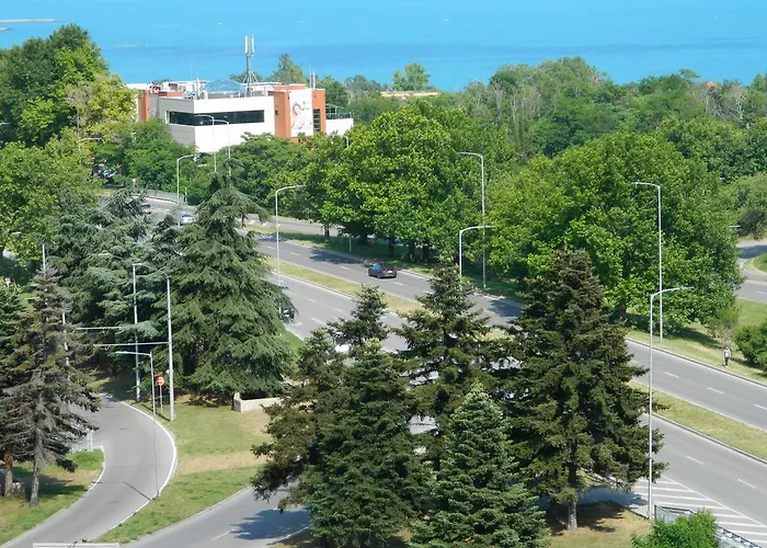 Happy Vacation 2 * Варна