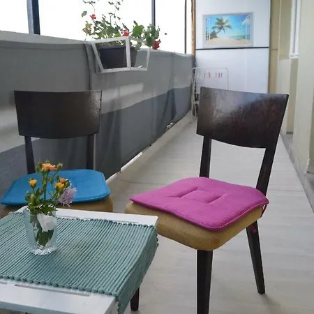 Apartament Happy Vacation 2 *