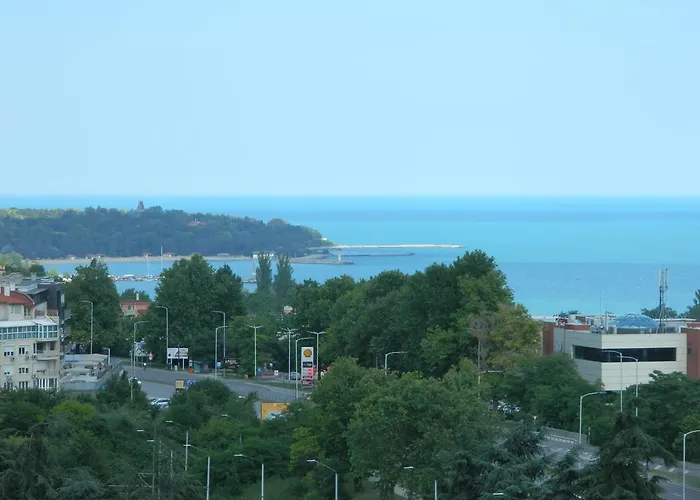 Διαμέρισμα Happy Vacation 2 *